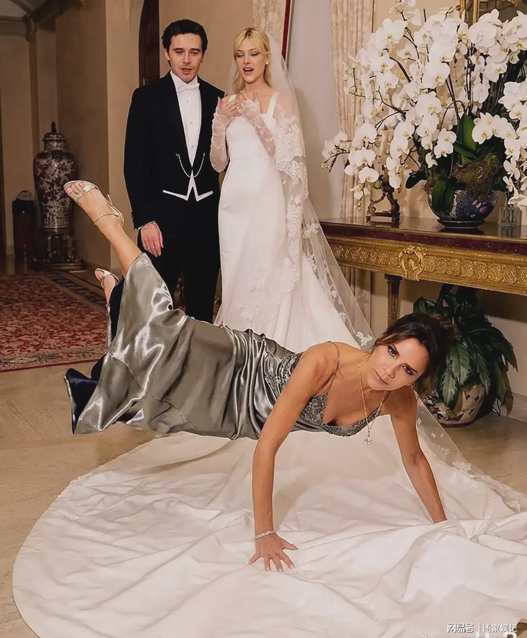 华体会体育app-豪门婆媳局：维多利亚霸气侧漏，儿子夹在中间左右为难